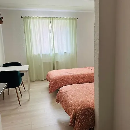 Capsule hotel 5 Minutes Walk To Lego House - N9 *