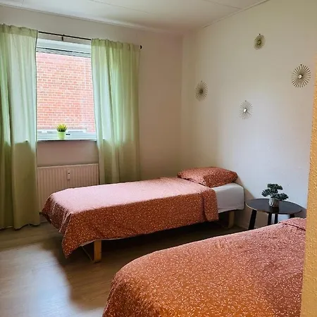 5 Minutes Walk To Lego House - N9 Capsule hotel Billund