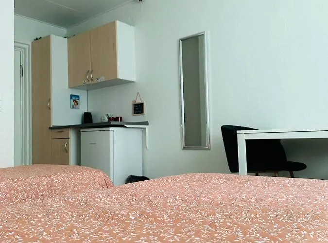 5 Minutes Walk To Lego House - N9